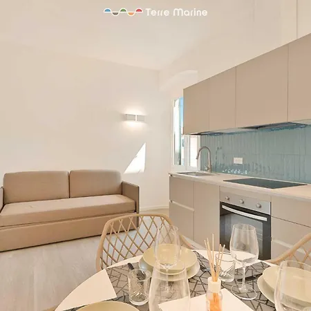 Apartamento The Cavour, Terremarine